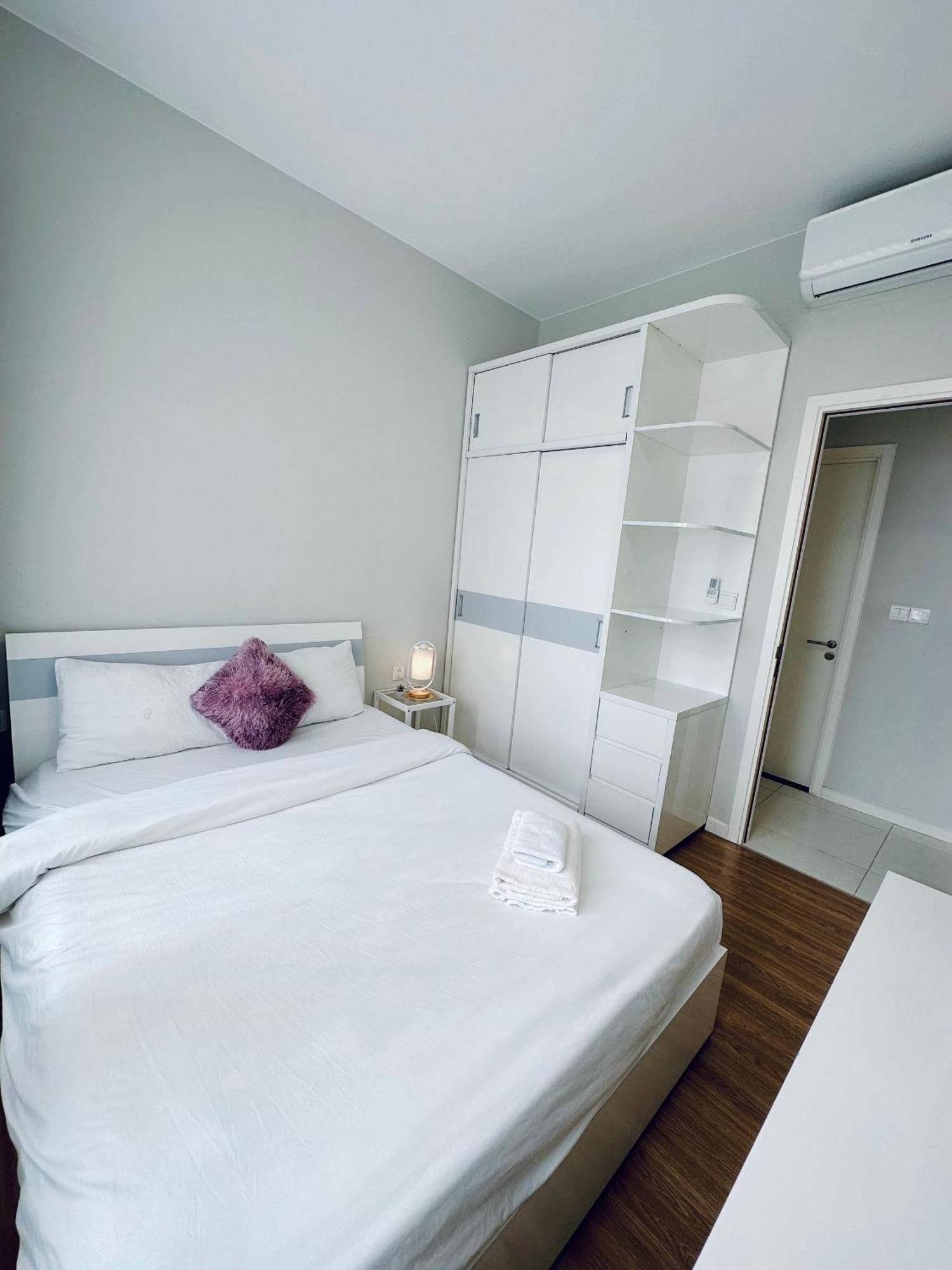 Shomes - Luxury At Masteri An Phu Free Gym Pool Apartment *