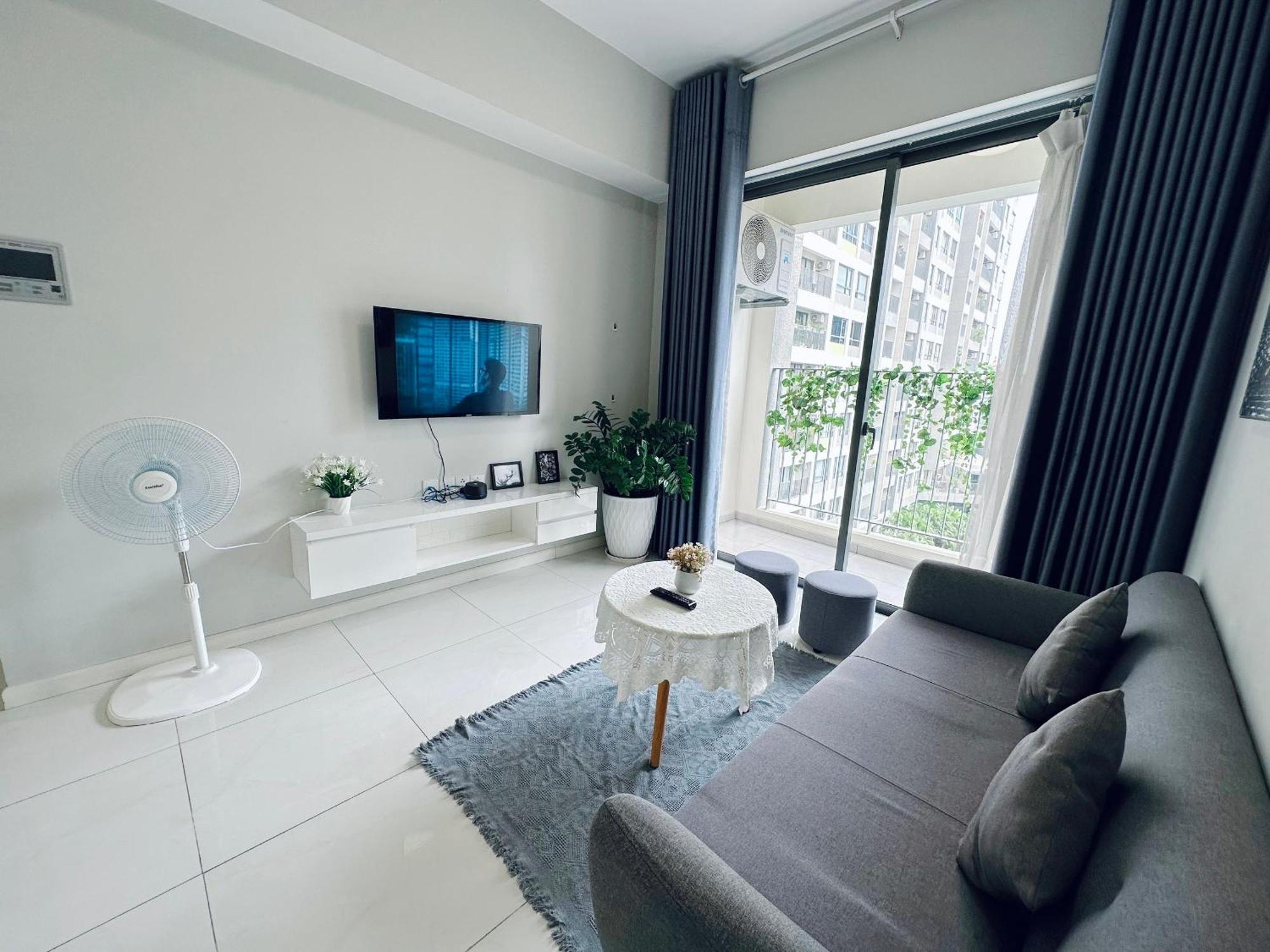 Shomes - Luxury At Masteri An Phu Free Gym Pool