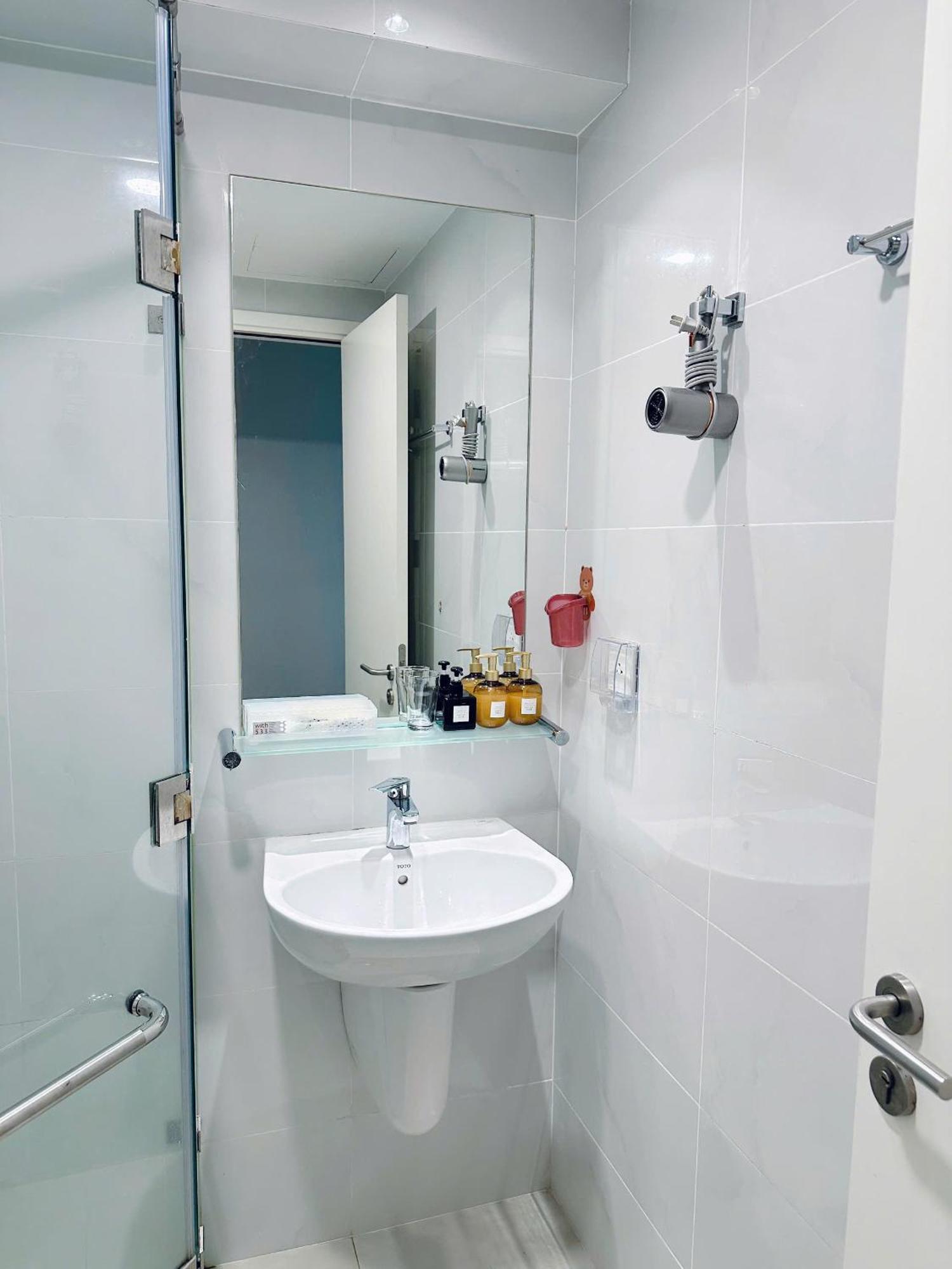 Shomes - Luxury At Masteri An Phu Free Gym Pool * TP. Hồ Chí Minh