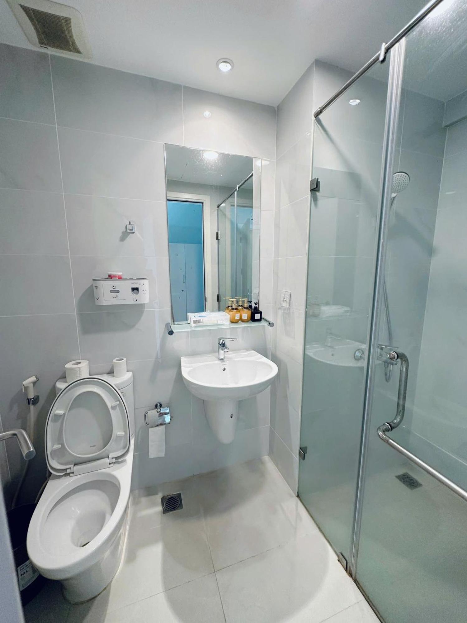 Shomes - Luxury At Masteri An Phu Free Gym Pool * TP. Hồ Chí Minh
